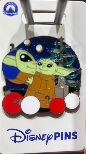 Christmas Grogu Pin (LIMITED TIME)