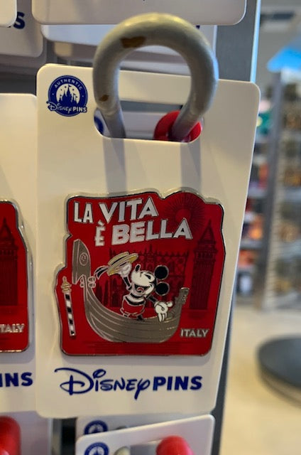 La Vita e Bella Pin